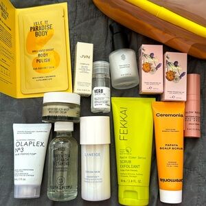Hair & Face Deluxe Travel Kit